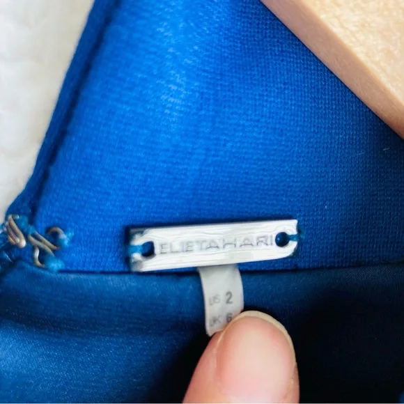 elie tahari Women's navy sleeveless bodycon sheath mini dress, Sz 2 - Picture 9 of 16